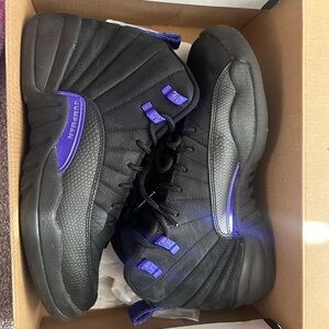 Retro 12s! Authentic with the original box. Size 6.5 youth GENTLY WORN